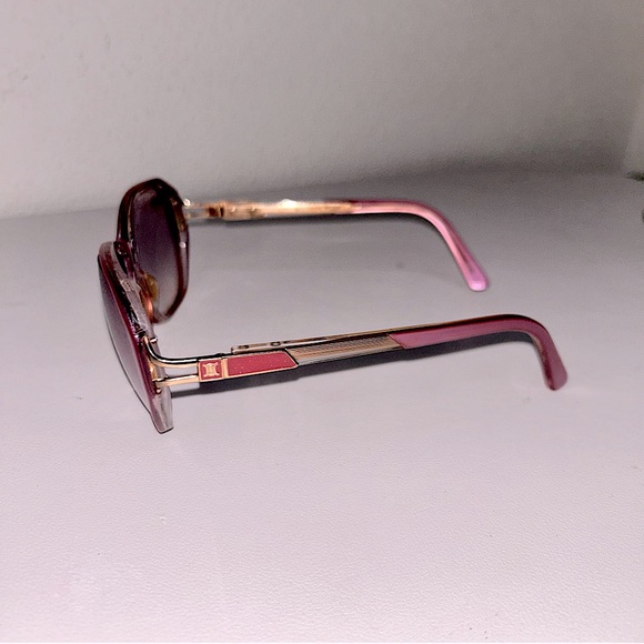 Celine oversized sunglasses in great condition. Check out my Celine Scarves!! - Picture 6 of 7